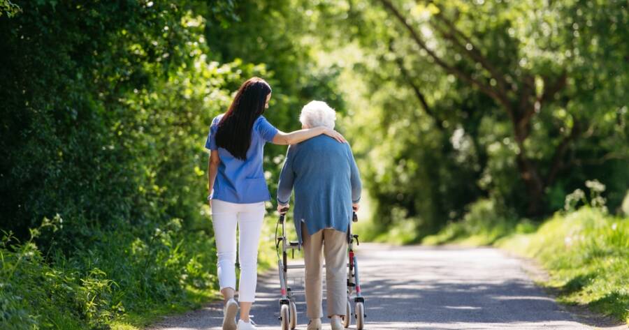 The Ultimate Guide to Smart Rollators for Enhanced Independence